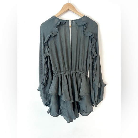 Princess Polly Dark Green Long Sleeve Ruffle Romper Size Small - Picture 8 of 12